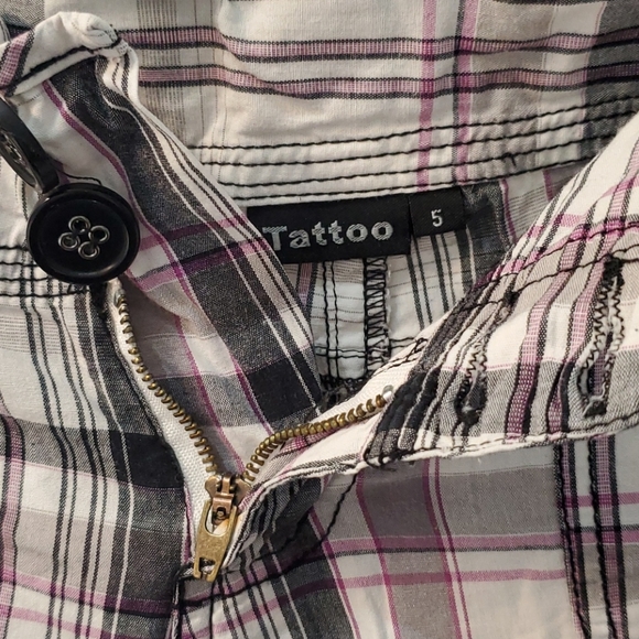 Capris - Picture 3 of 5